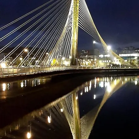 Piso Ponte Dos Tirantes Appartamento